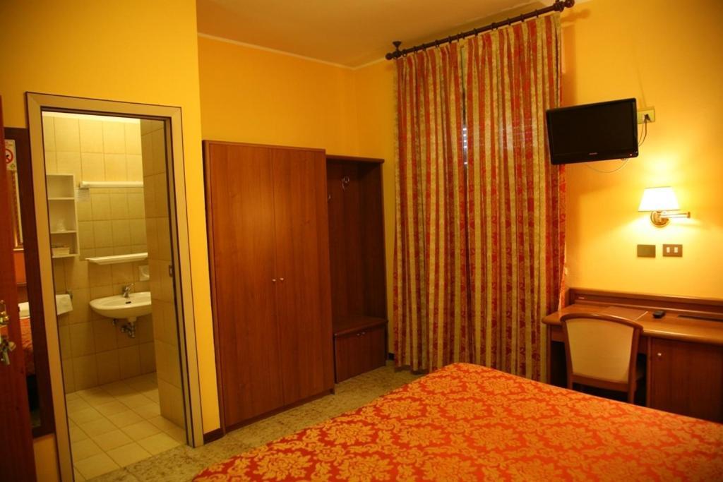 Hotel San Pellegrino Spilamberto Room photo