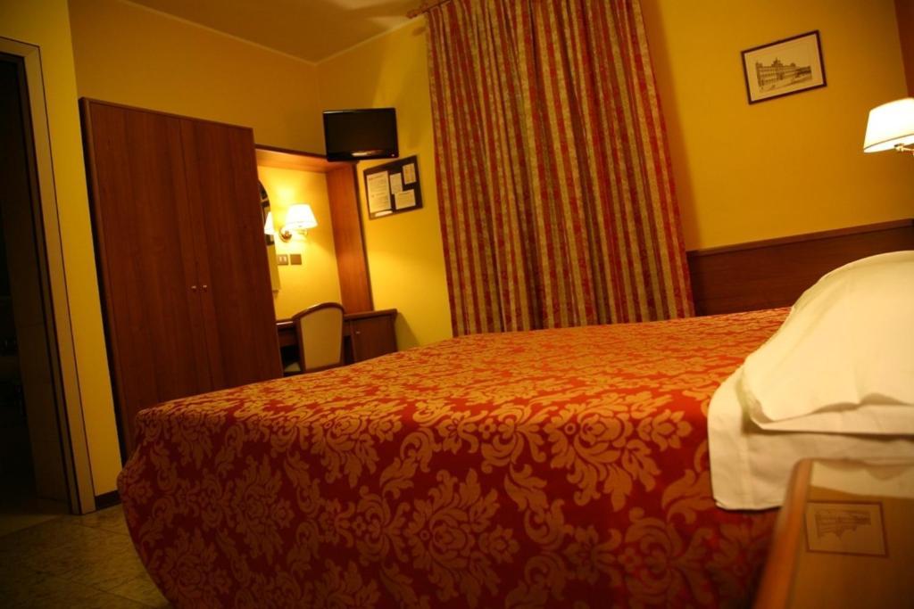 Hotel San Pellegrino Spilamberto Room photo